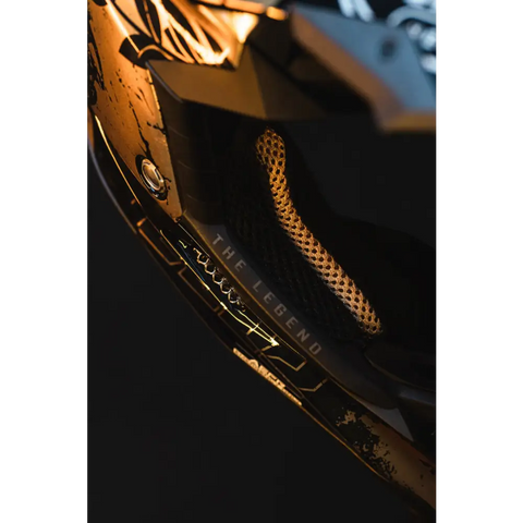 Casco Airoh Aviator 3 TC 222 The Legend