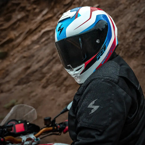 Casco Scorpion EXO-R1 Air Hive, Red/White/Blue