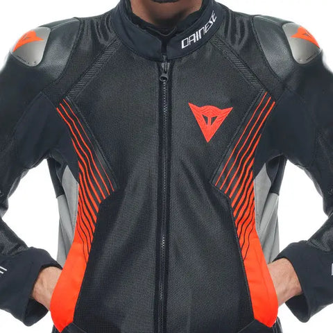Chamarra Dainese Super Rider 2 Absoluteshell™ Black/Charcoal-Gray/Fluo Red