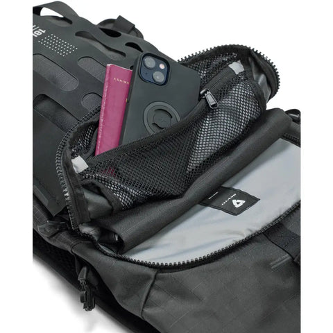 Mochila REV'IT! Bauxite 18L H2O, Black
